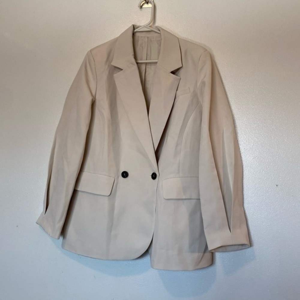 HAIRGAI beige lined pocket front button blazer jacket suit coat M